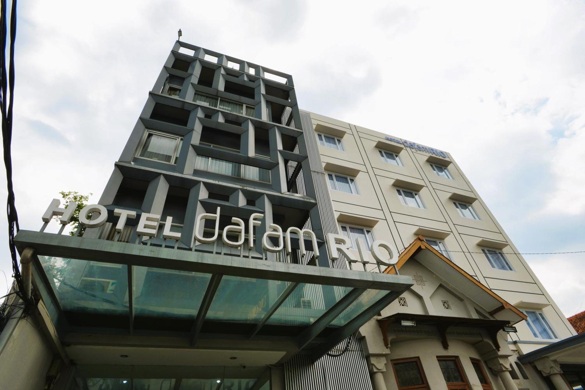 Hotel Dafam Rio Μπαντούνγκ Εξωτερικό φωτογραφία